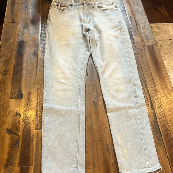 Light wash Tommy Hilfiger skinny jeans - Picture 2 of 5